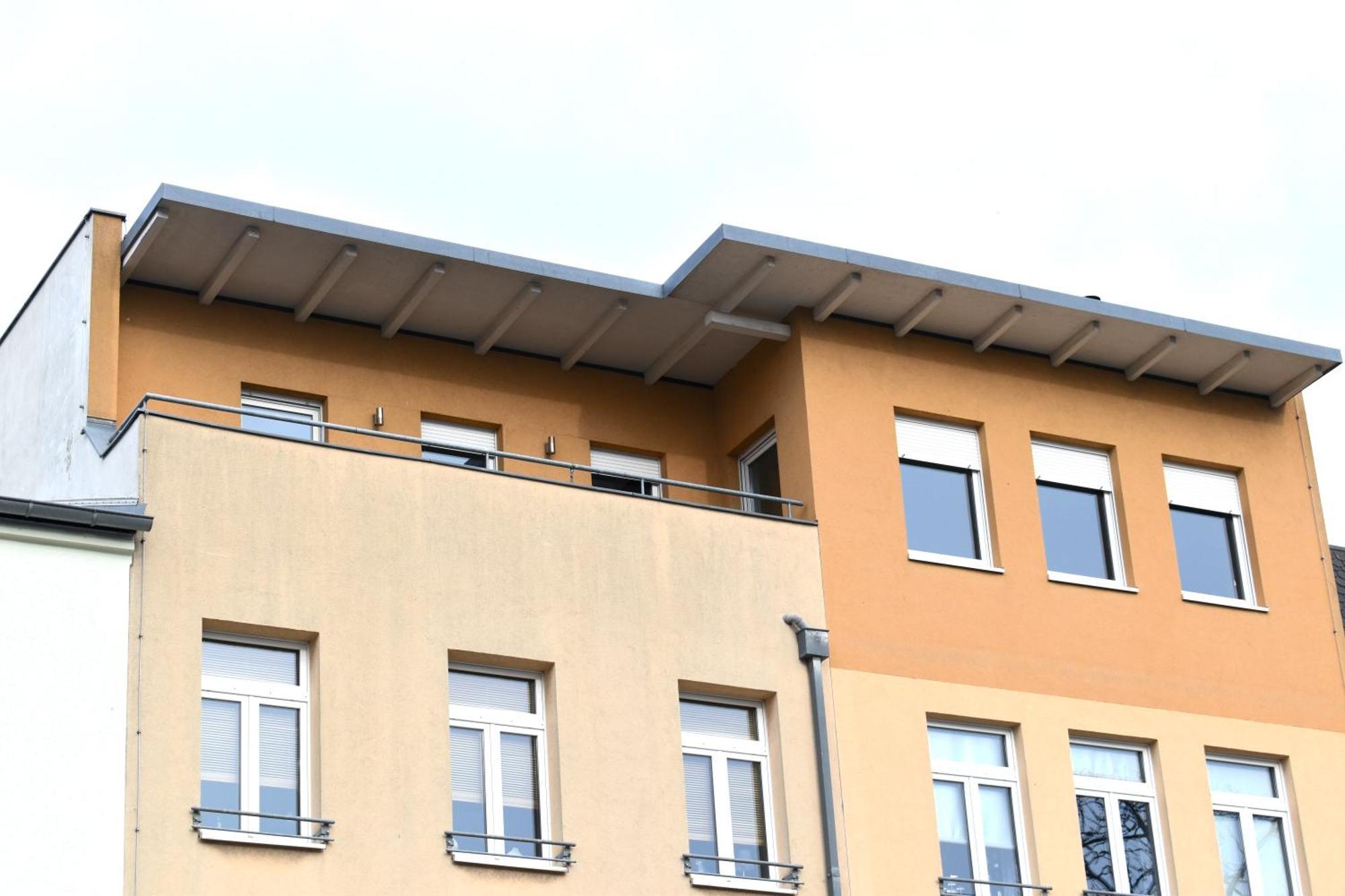 City-Dach-Apartment Mit Loggia - Balkon - Kamin 科特布斯 外观 照片